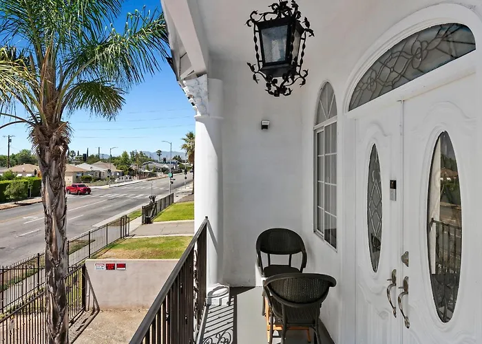 Large 4Bed 3Bath Near Universal Studio Burbank Airport Hollywood In Los Angeles